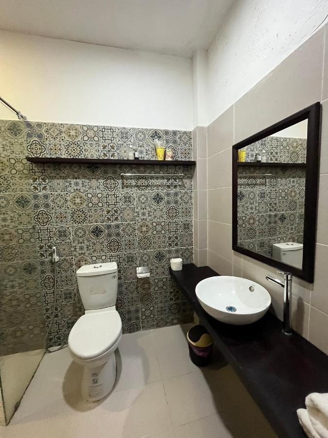 Kha Hostel Хуе Екстериор снимка